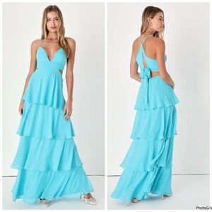 NWOT Lulu’s Tier and Now Blue Tie Back Tiered Maxi Dress M $88 Medium
